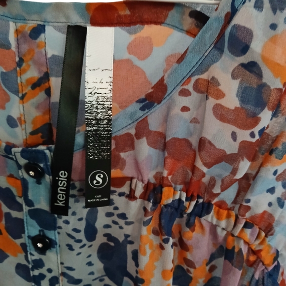 Kensie 👚 blouse - Picture 2 of 2